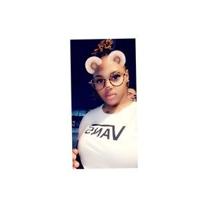 Meet your Posher, Ariel